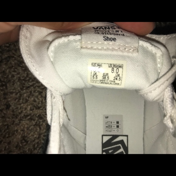 Vans - Picture 3 of 3